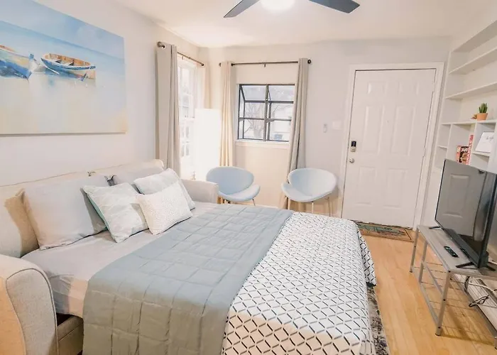 Cozy Retreat On Ferdell