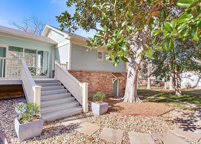 1 Mi To Downtown Tyler: Historic Home W/ Porch!